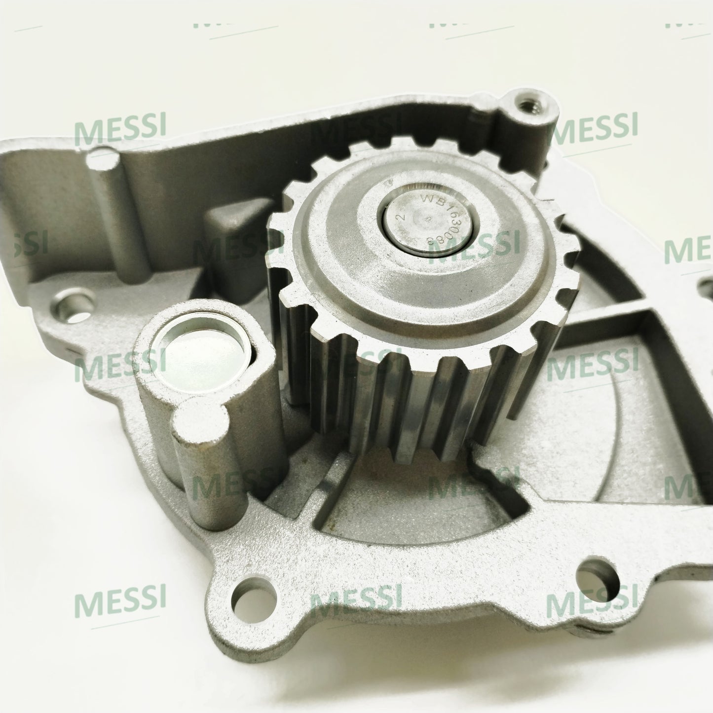 Water Pump LR011694 fits for Evoque(12-) Freelander 2(06-14) Discovery Sports(15-)