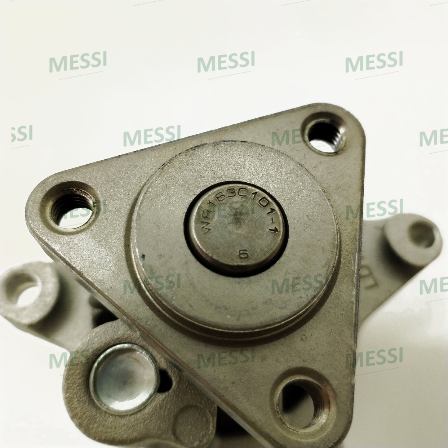 Water Pump LR081578 fits for Evoque(12-) Freelander 2(06-14) Discovery Sports(15-) RR(13-)RRS(14-)