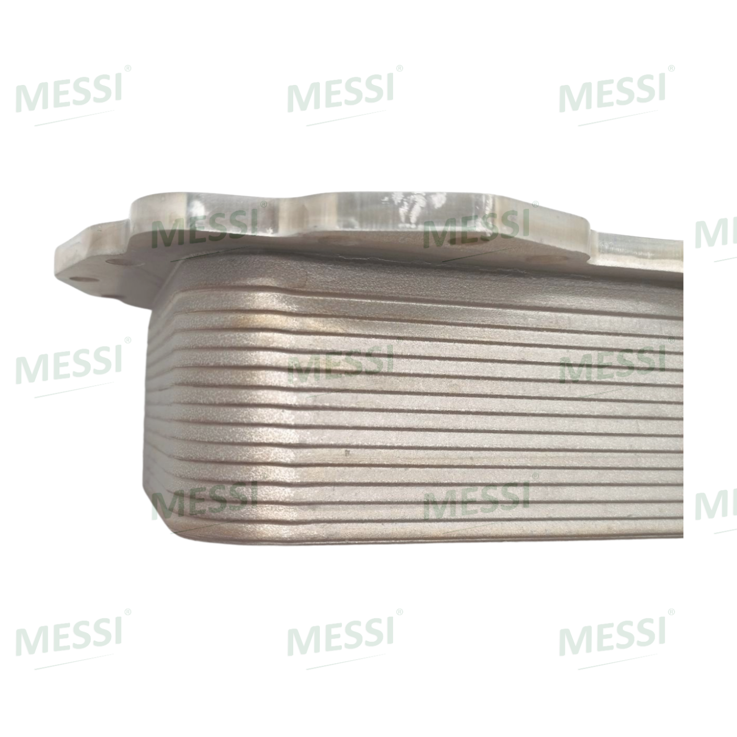 Oil Cooler LR039821 LR010728 C2Z25033 AJ811960 fits for Range Rover(10-12) Range Rover (13-) Range Rover Sports(10-13) Range Rover Sports(14-) Velar(17-)