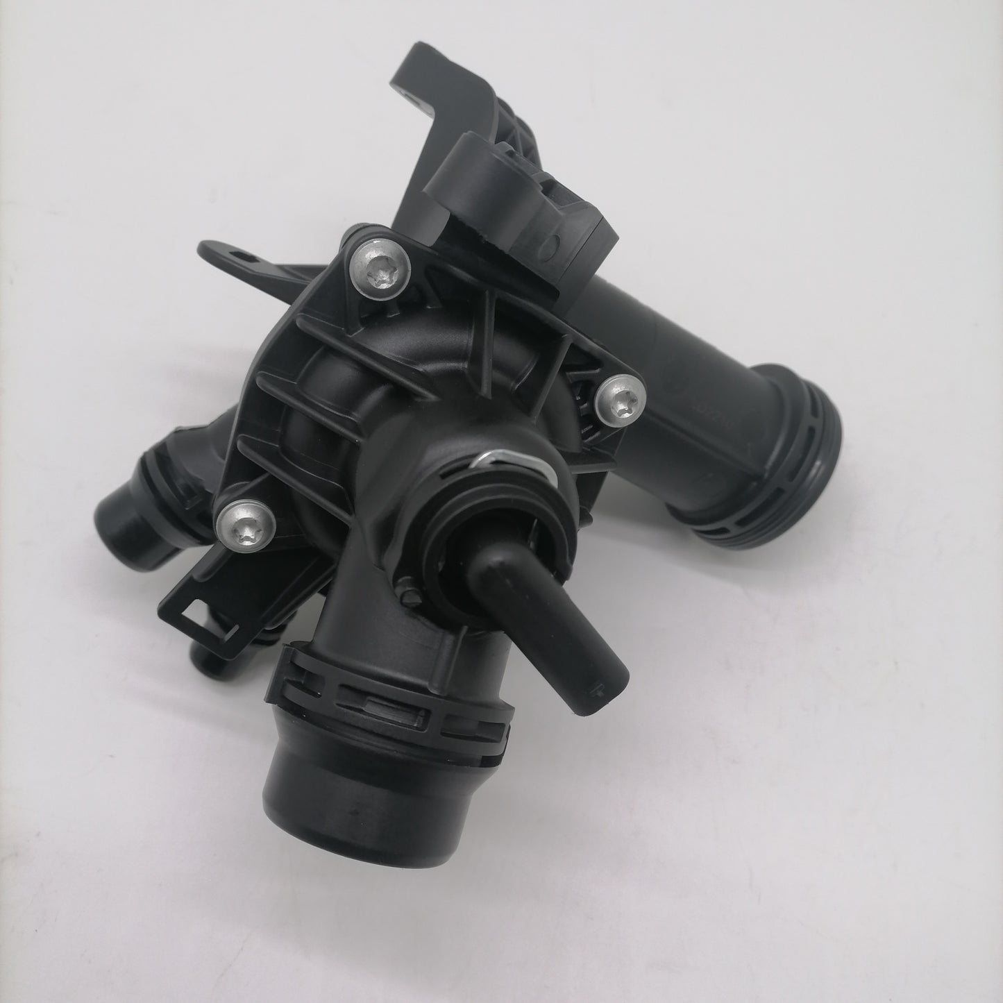 Thermostat LR121420 T4A41052 LR180316 fits for Discovery 5(17-)Velar(17-) Defender(20-) RR (13-)(22-) RRS(14-)(23-)