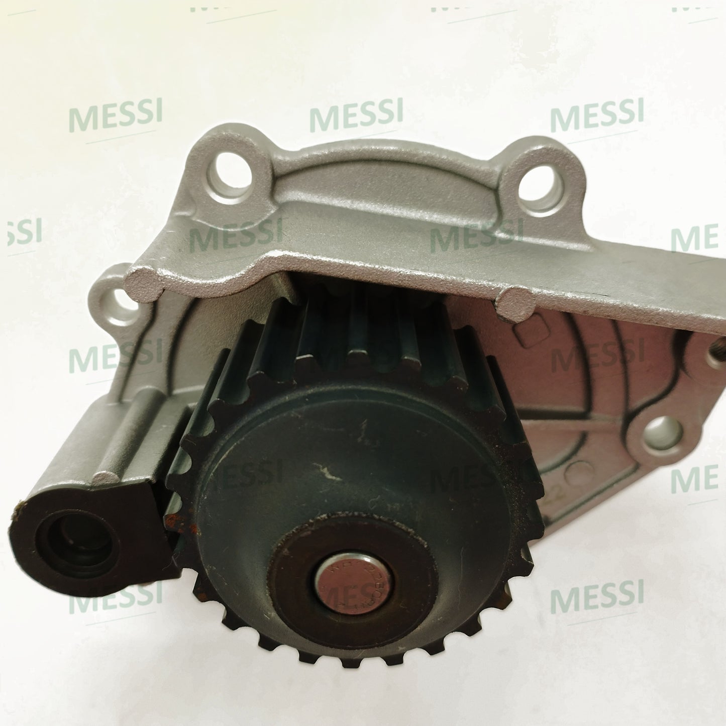 Water Pump PEB102510L fits for Freelander 1(96-06)