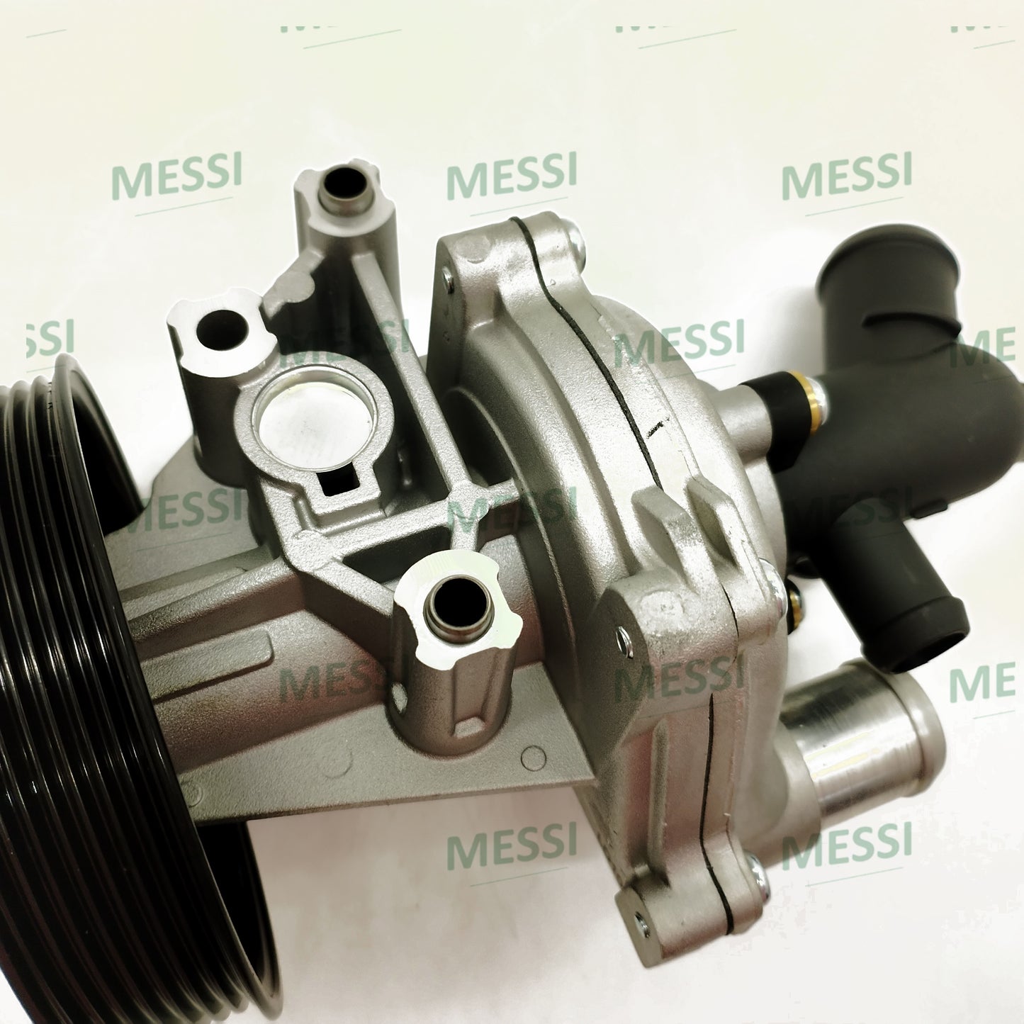 Water Pump LR071294 fits for Defender(07-)