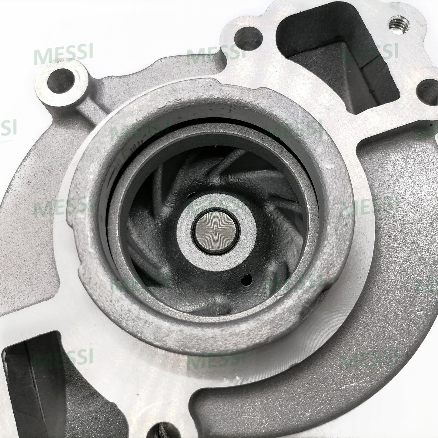 Water Pump 4575902 fits for Discovery 3(05-09) Range Rover(02-09) Range Rover Sports(05-09)