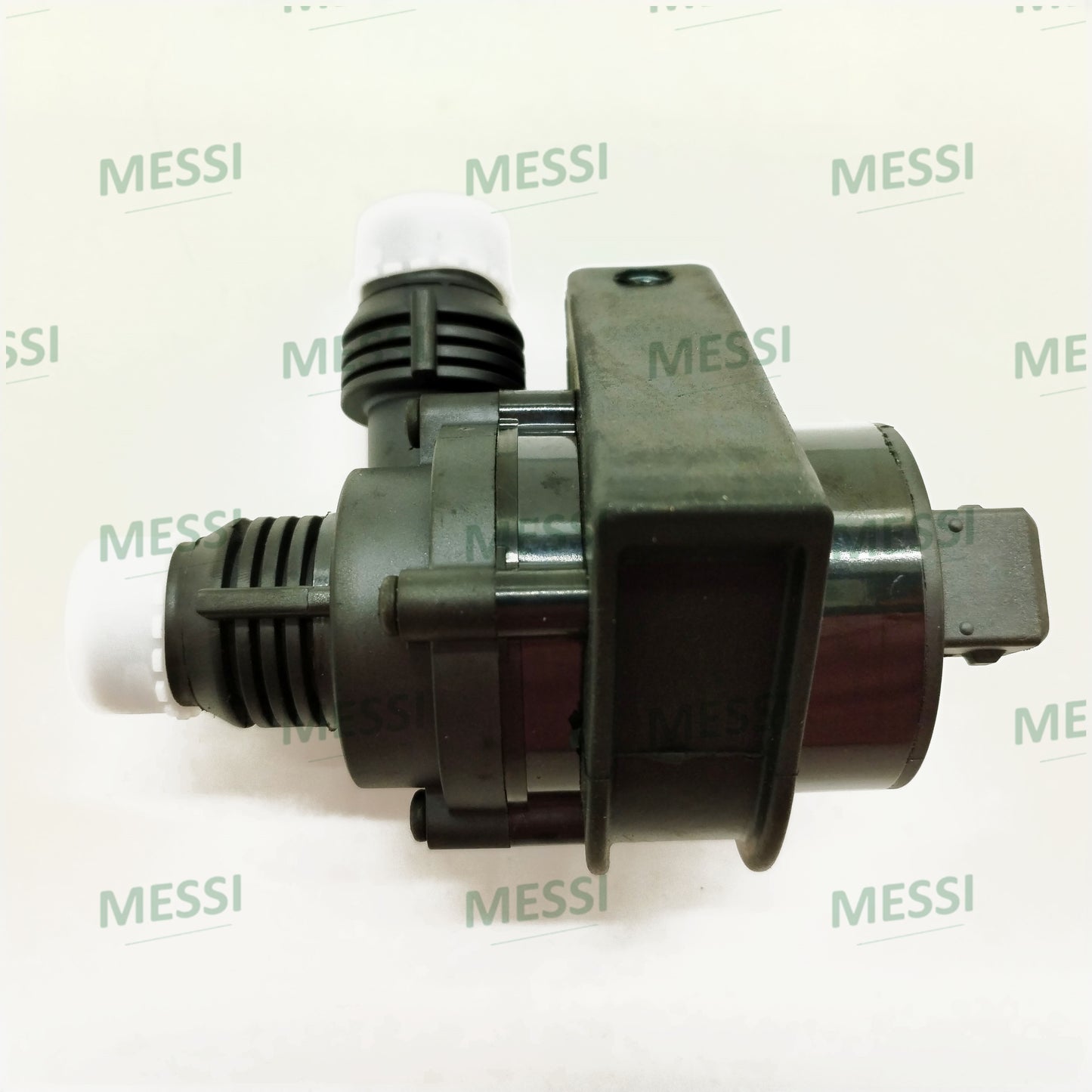 Auxiliary Water Pump JJK000010 fits for Range Rover(02-09) Range Rover(10-12)