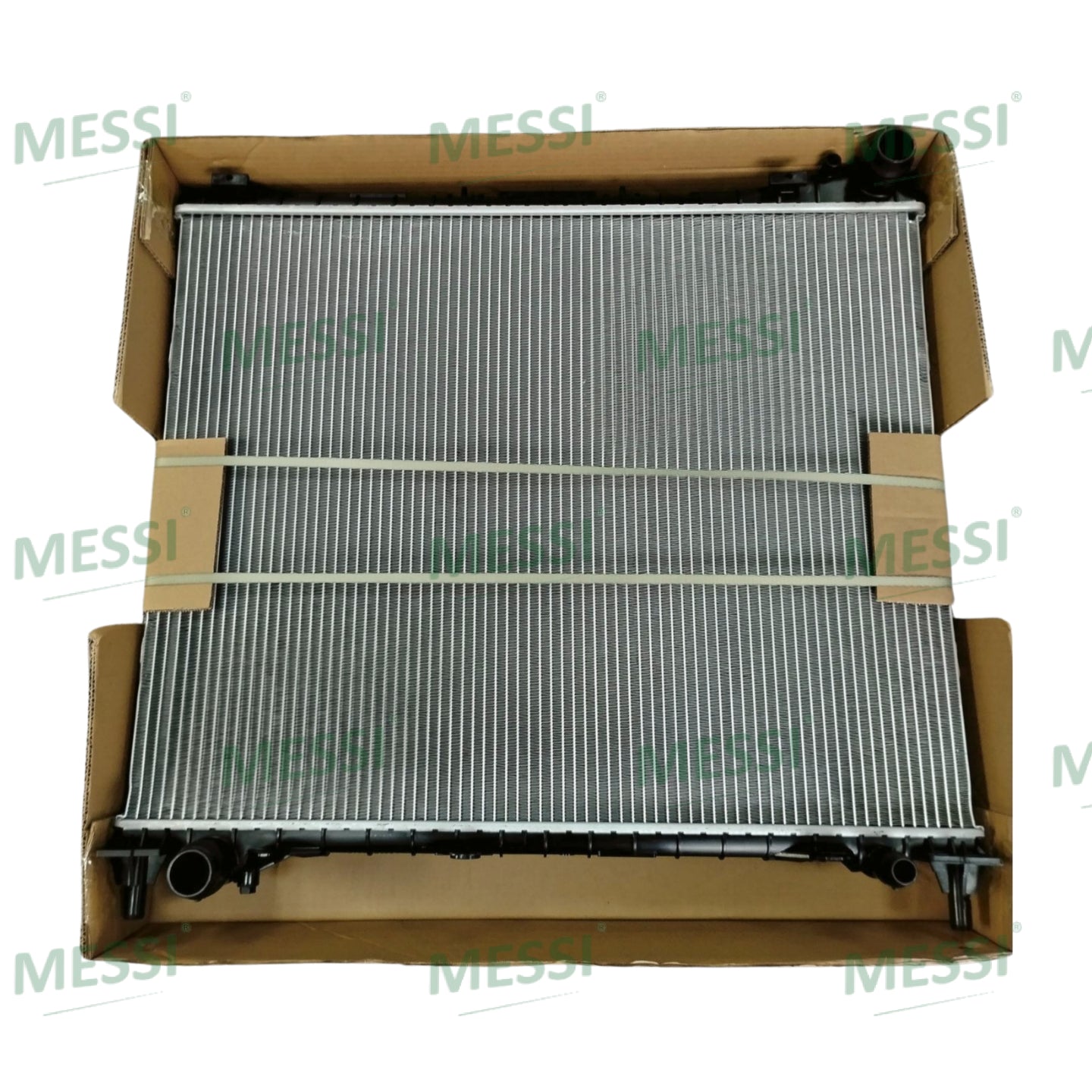 High Quality Radiator LR062425 LR162114 FPLA8005AB Fit for Range Rover (13-) Range Rover Sports(14-) Discovery 5(17-)