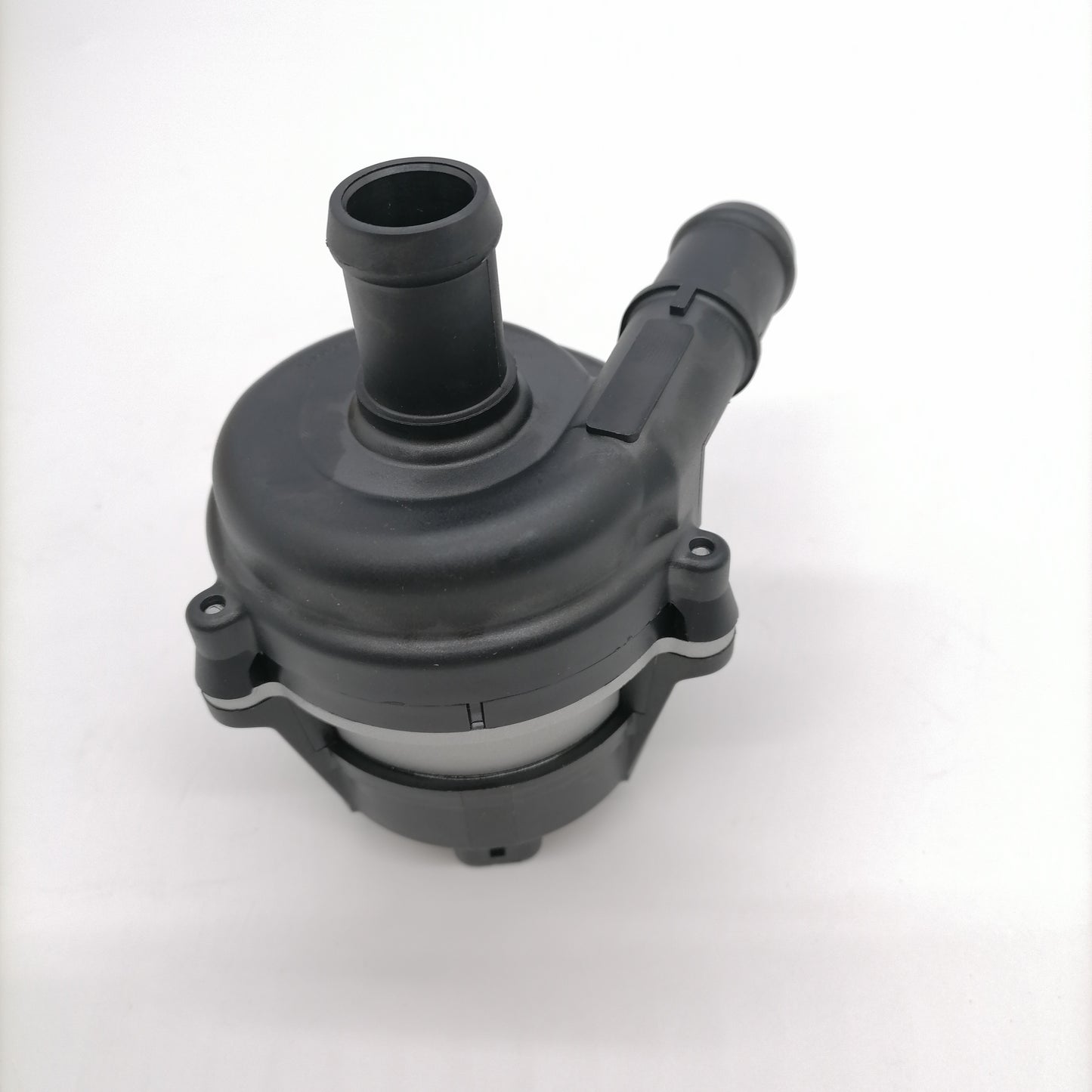 Auxiliary Water Pump LR067228 fits for Range Rover (13-) Range Rover Sports(14-) Discovery 5(17-) New Defender(20-)