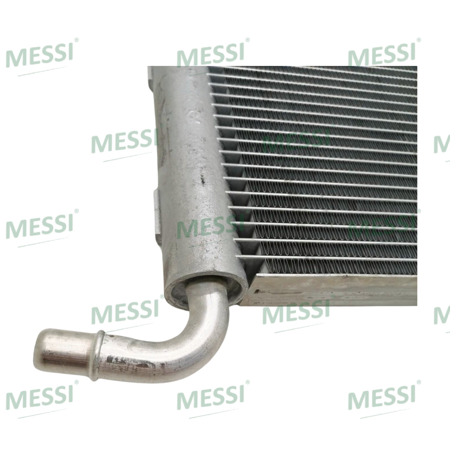 High Quality Radiator-RH LR092120 T4A1806 LR140294 T4A37970 LR181758 LR092120 T4A1806 LR140294 T4A37970 LR181758 Fit for Velar(17-) XJ(95-97) F-PACE(16-)