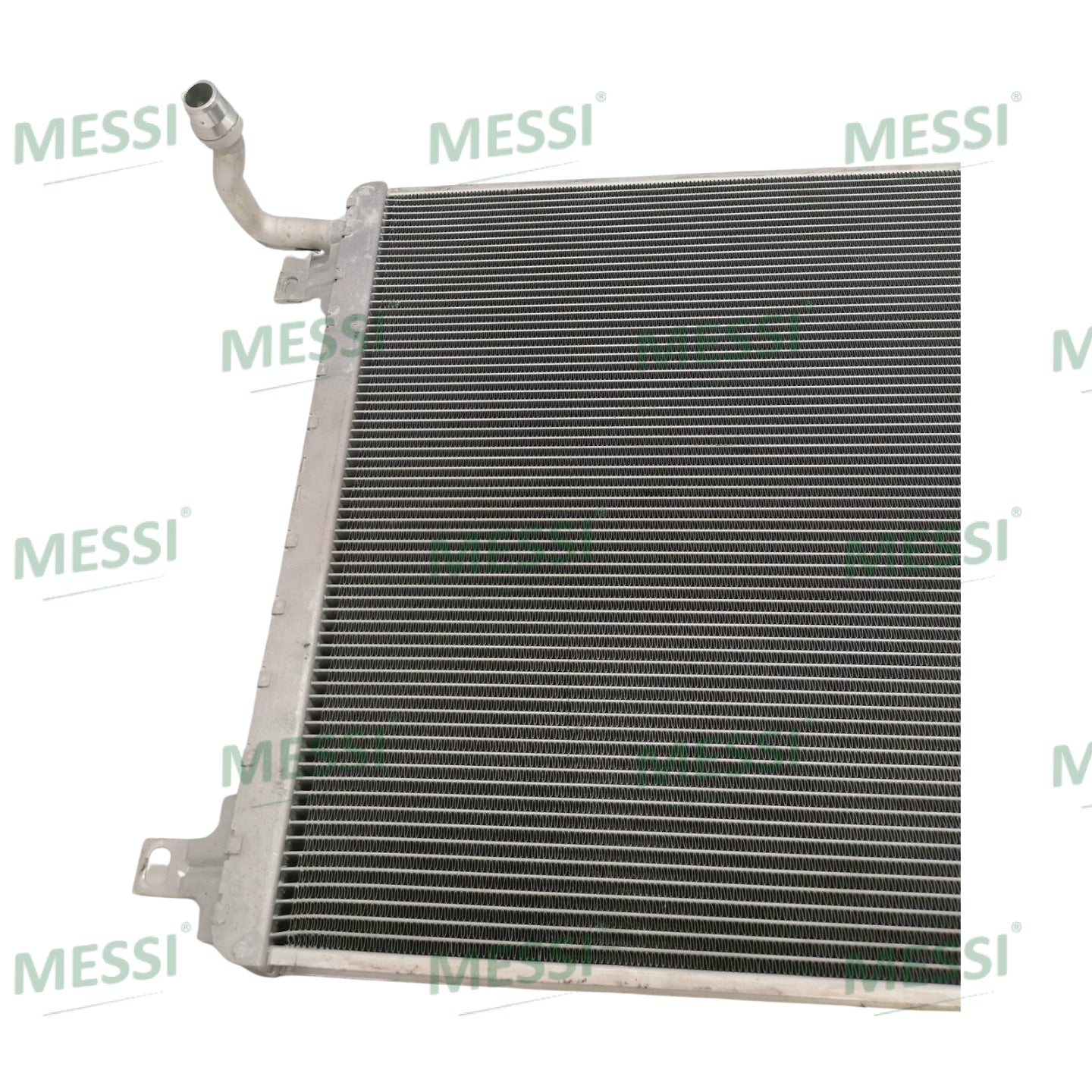 High Quality Factory Radiator LR133030 LR112874 LR075357 J9C7325 Fit for Evoque(12-) Discovery Sports(15-)