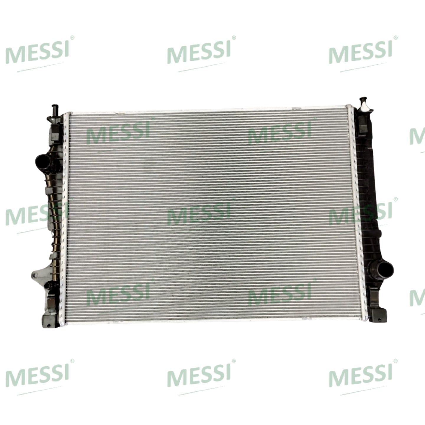 Left Radiator LR135901 LR117683 J9C22773 K8D28005AD Fit for Discovery Sports(15-) Evoque(19-) Range Rover Classic (94-01)