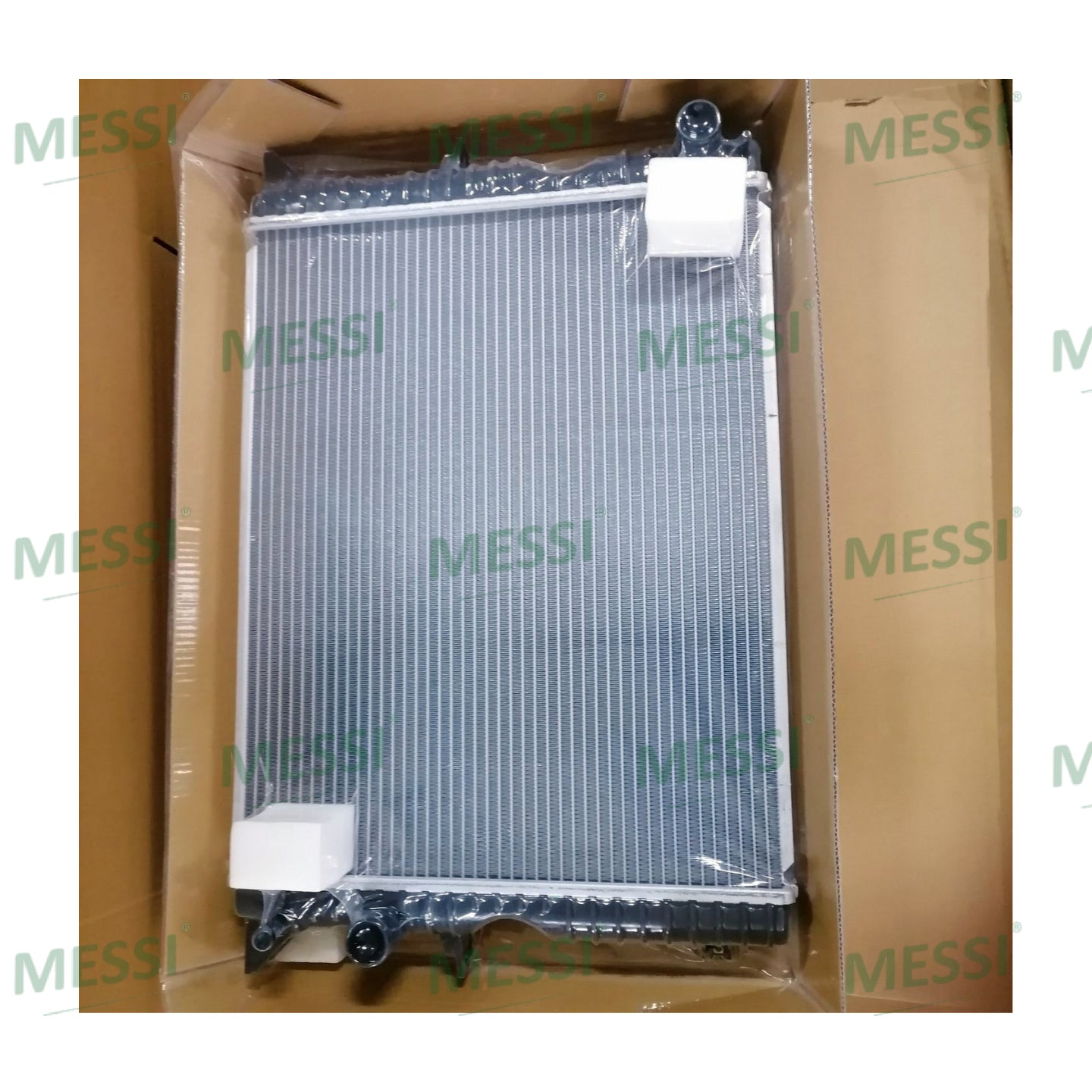 High Quality Auto Spare Parts Radiator PDK000100 PCC000670 PCC001020 Fit for Defender(87-06) Defender(07-) Range Rover Classic (94-01)