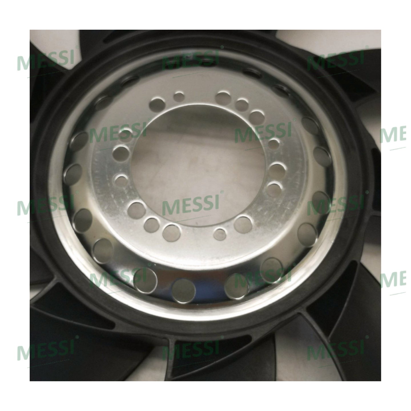 Fan Assembly PGG000040 PGG000041 Fit for Range Rover(02-09) 3.0L Diesel 4.4L DOHC V8 Petrol LD15401